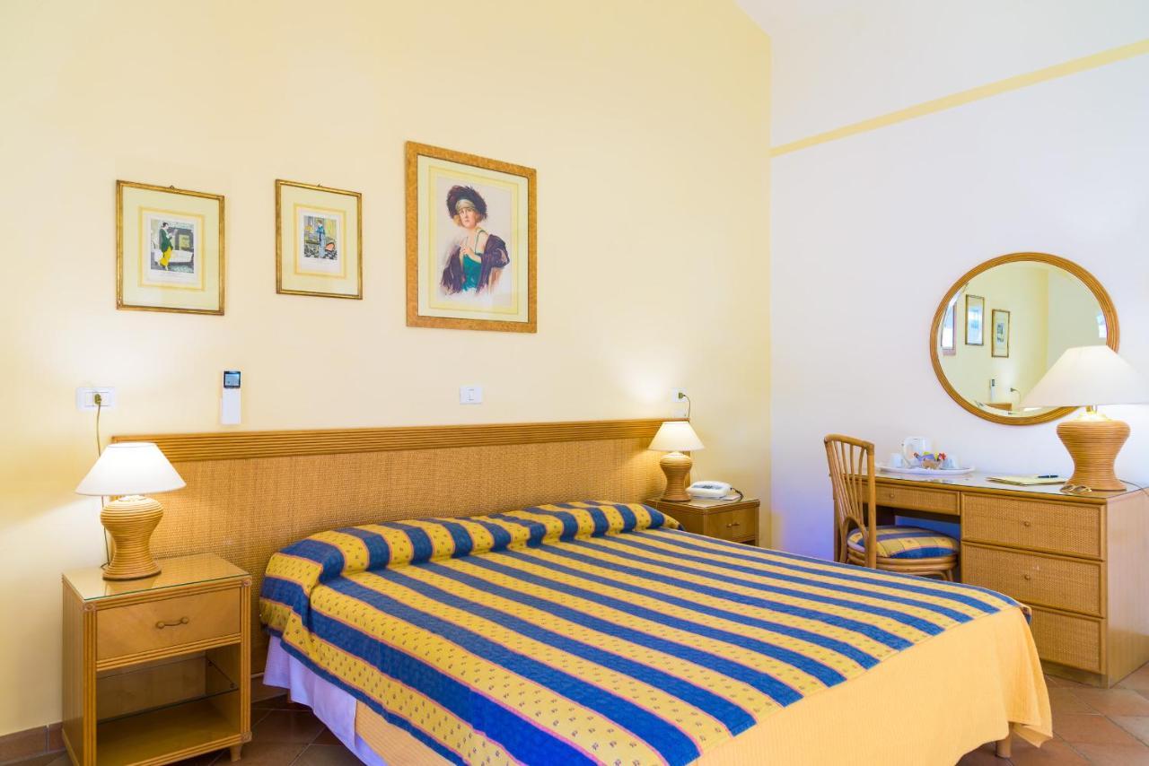 Hotel Villa Ottone Portoferraio Exterior foto