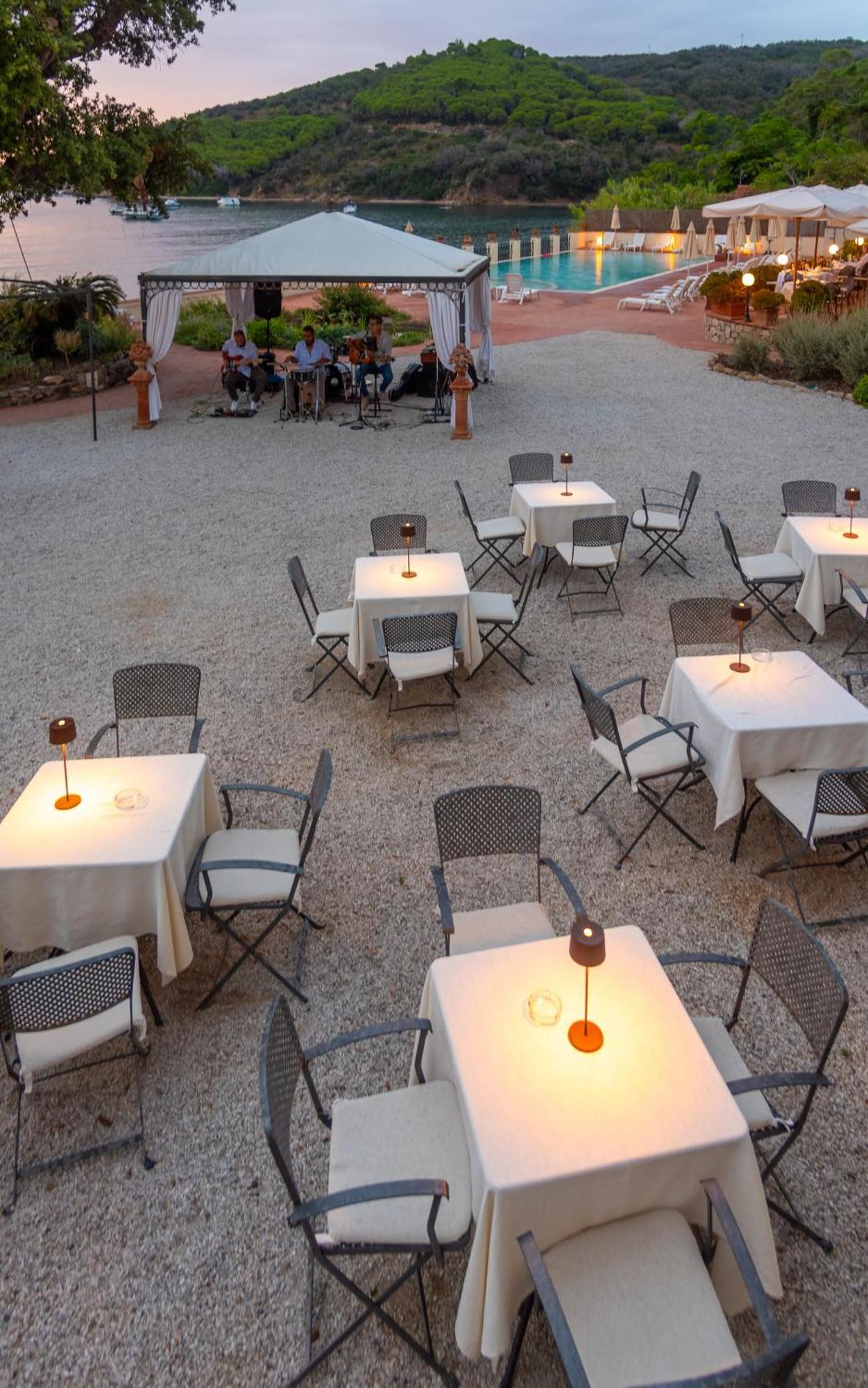 Hotel Villa Ottone Portoferraio Exterior foto