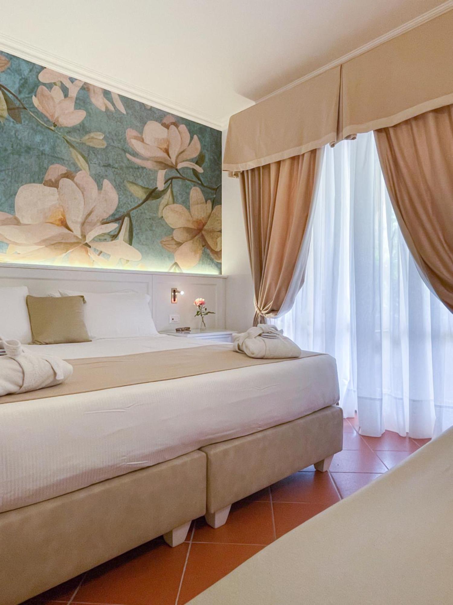Hotel Villa Ottone Portoferraio Exterior foto