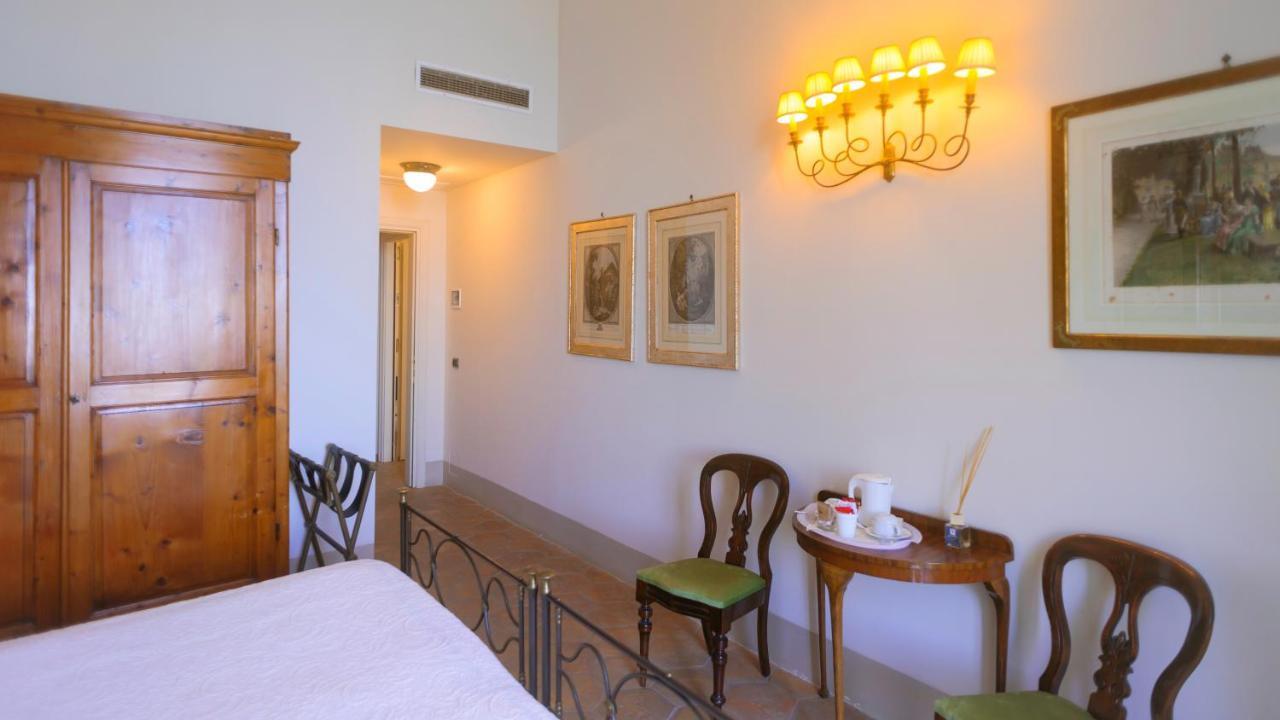 Hotel Villa Ottone Portoferraio Exterior foto